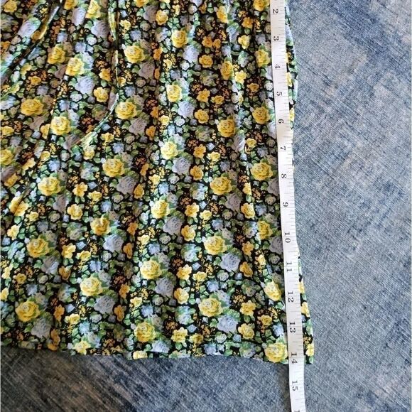 ASOS DESIGN Flippy Short with Drawcord in Ditsy Floral Blue Yellow US Size 4 - Picture 6 of 9